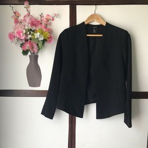 Forever 21 black blazer